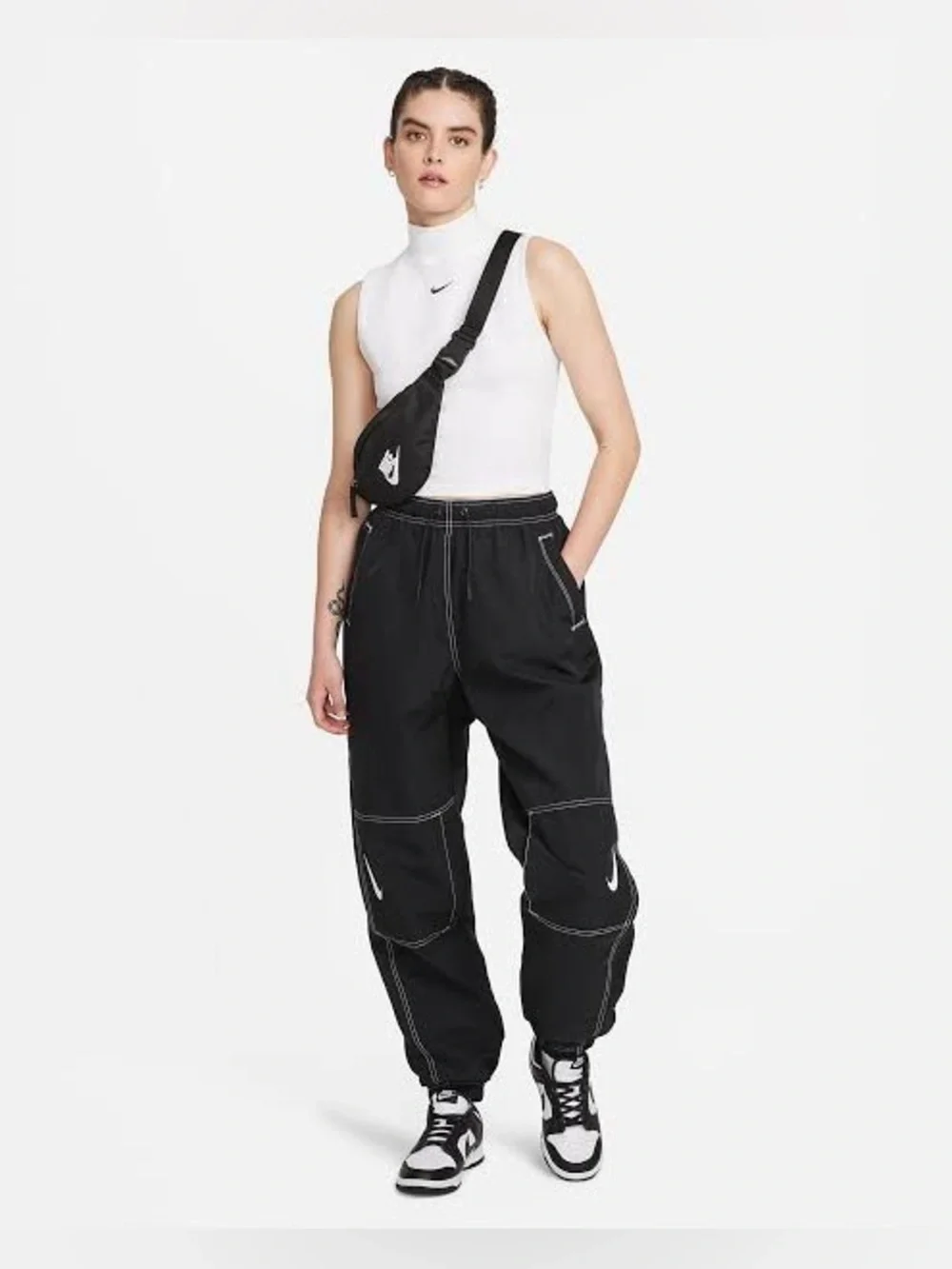Nike Swoosh High-Rise Woven Pants Size Small